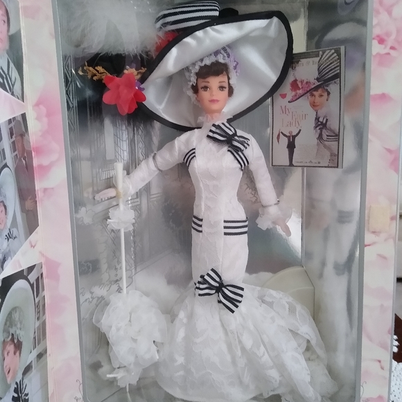 Not Available Hollywood Legends Collection - Picture 2 of 3